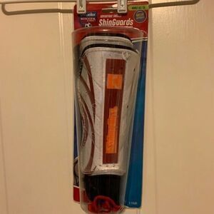 MUELLER SOCCER CARE ADVANTAGE SOCCER SIZE ADULT LG/XL SHIN GUARDS